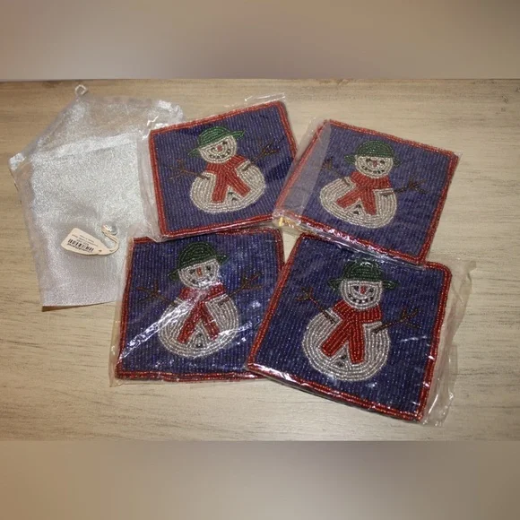CRATE & BARREL Beaded Snowman Coasters Set of 4 BRAND NEW in packaging HOLIDAY