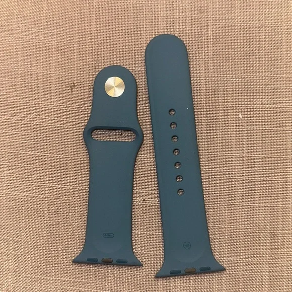 New blue S/M 44mm apple silicone watch band