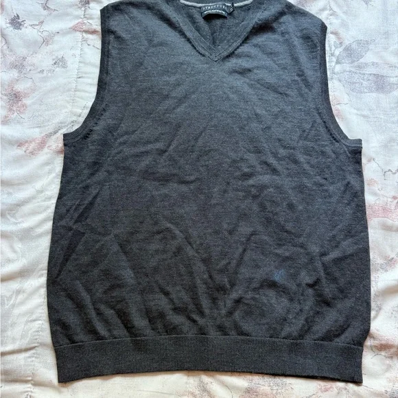 Structure Gray V-Neck Sweater