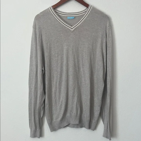 J. McLaughlin Light Gray V-Neck Cashmere Blend Men's Sweater