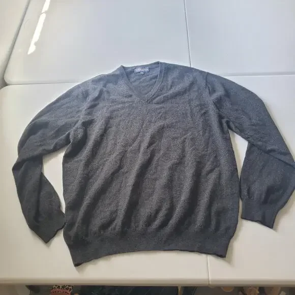 Brooks Brothers Sweater Mens 2XL Gray Cashmere V Neck Knit Pullover Italy