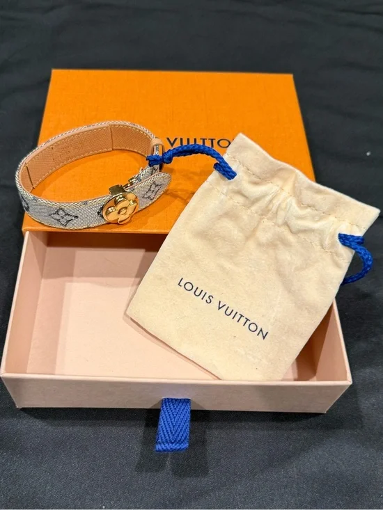 Louis Vuitton Mini Lin Monogram Good Luck Wish Bracelet Gold Flower Clasp