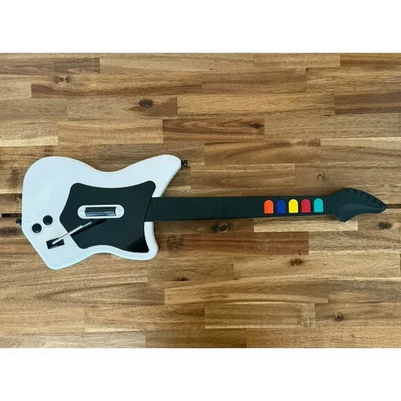 Guitar Hero Guitar Playstation 2 PS2 Wireless White No Dongle 95025 Not Tested