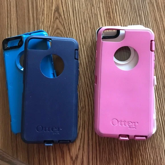 Lot of 2 OtterBox iPhone 6/6S cases pre owned