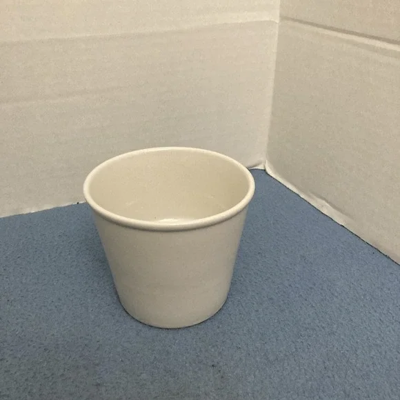 IKEA White 4