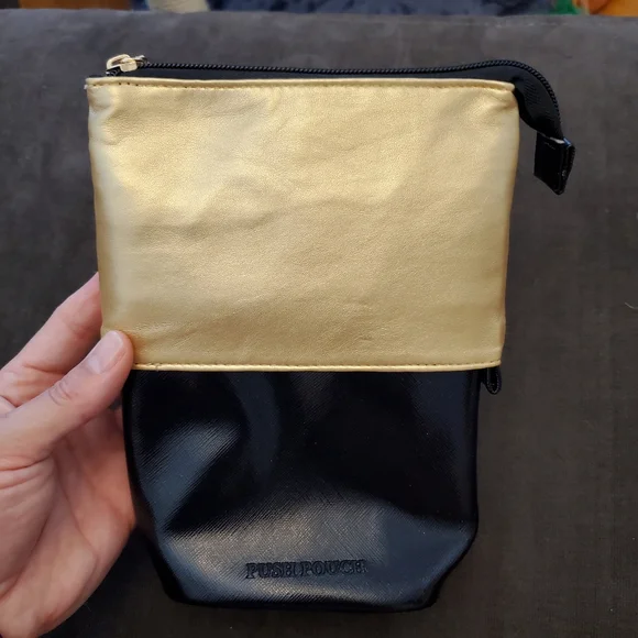 Push Pouch pencil case ✨️ - black & gold never used!