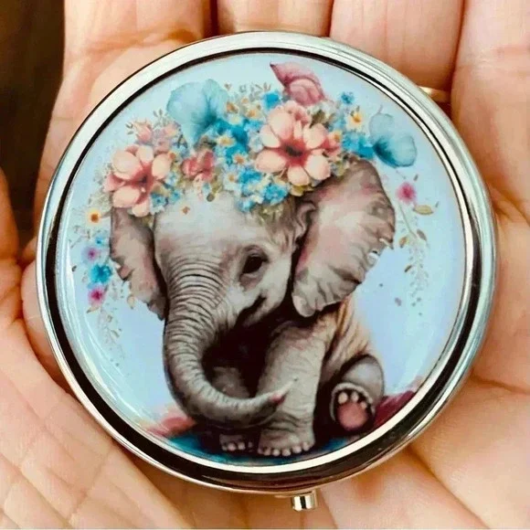 Gorgeous Elephant A Pillbox Pill Box Container Silver 3 Compartment