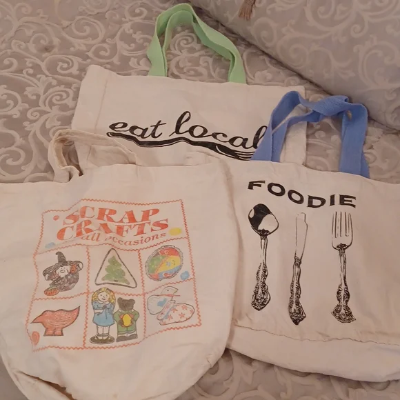 Canvas bags lot of 6 & 4 drawstring backpacks