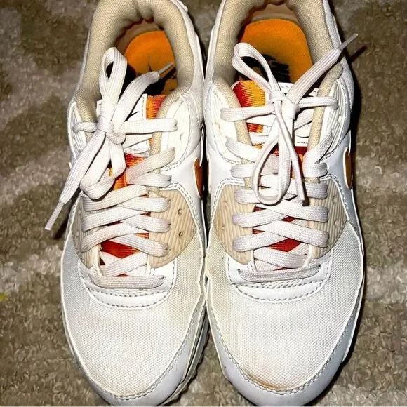 Nike Air size 8 shoe