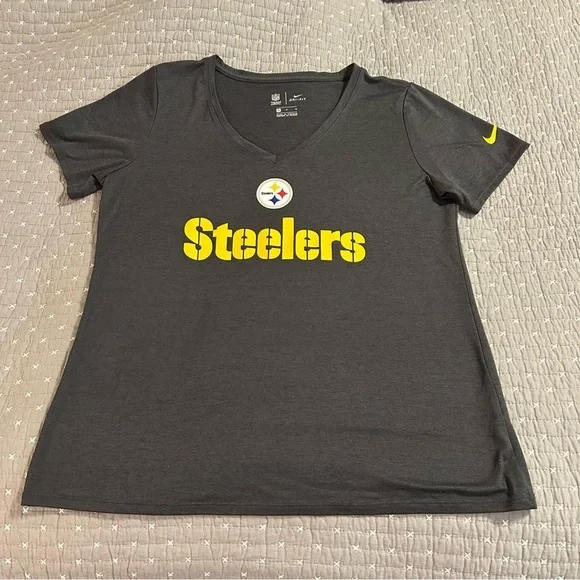 Nike Dri-FIT NFL Steelers Shirt Size Medium