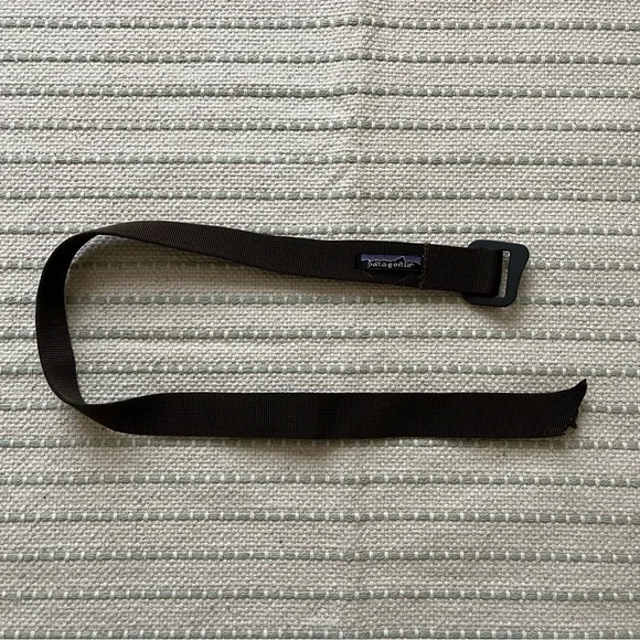 Vintage 90s Patagonia Web Tech dark brown belt