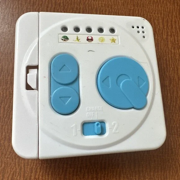 Nintendo RC Micro Remote Control Mario Kart Wii Charger/Remote Only 2008