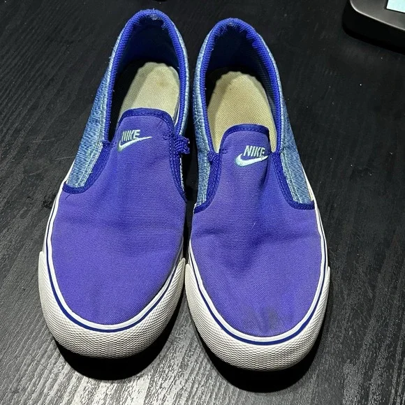Nike‎ Blue Toki Women's Slip On Size 10 (724770-443)