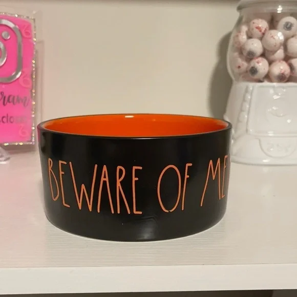 RAE DUNN HALLOWEEN DOG/CAT BOWL
