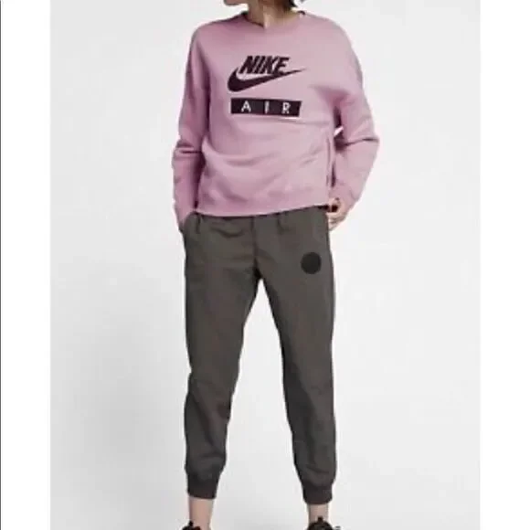 RARE Nike Rally crew neck sweatshirt