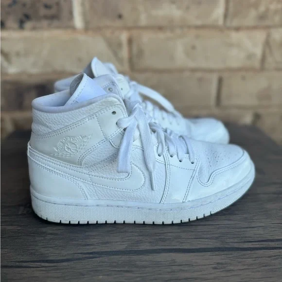 Nike Air Jordan 1-Mid White Leather High-Top Sneakers size 7.5