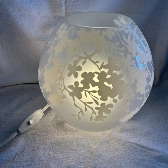 IKEA Knubbic Table Lamp White Frosted Glass Cherry Blossom Design 9