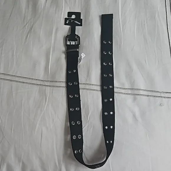 Art class canvas belt with grommets