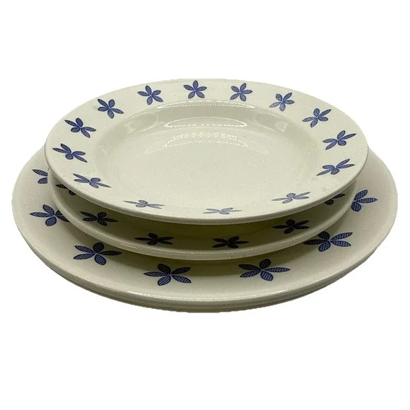 Vintage IKEA Blue Flowers Plates 17277 7‎ 7/ 9.5(