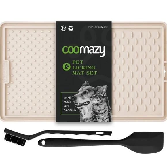 Coomazy Biege/Cream NWT Pet Licking Mat Set with Brush and Spatula