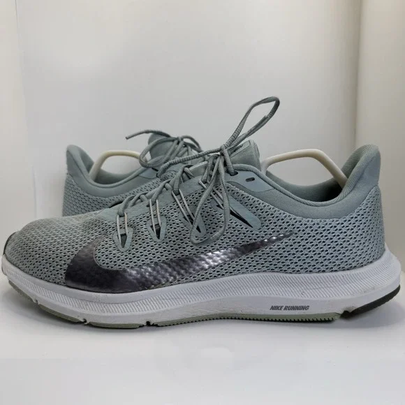 Nike‎ Quest 2 Blue Gray Women's Size 11 CI3803-300 Athletic Running Shoes Swoosh