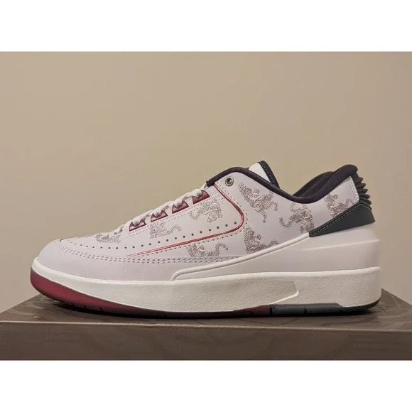 Nike Jordan‎ 2 Retro Low Year of the Dragon Women 10