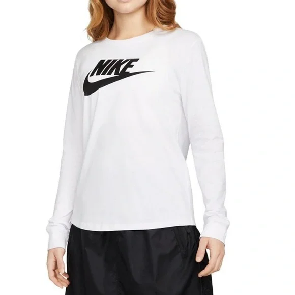 Nike Essentials long sleeve tshirt White/Black Size Medium