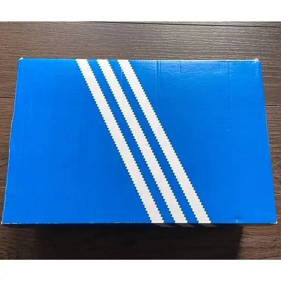 Adidas empty shoe‎ box