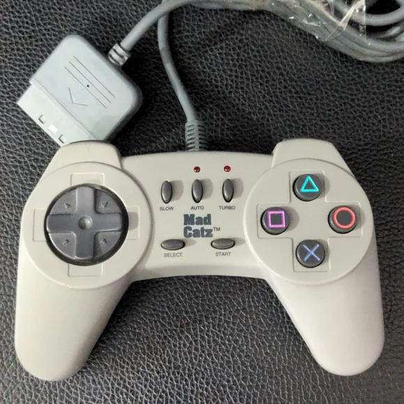 Mad Catz PS1 Gaming Controller Gray PlayStation One CN 3596 Tested working