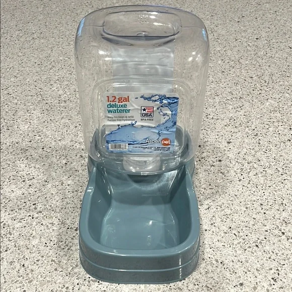 Aspen Pet 1.2 Gal Deluxe Waterer