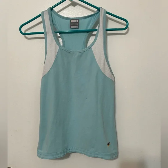 Nike Fitdry women’s Small seagreen mesh contrast mesh backing Athletic tank top