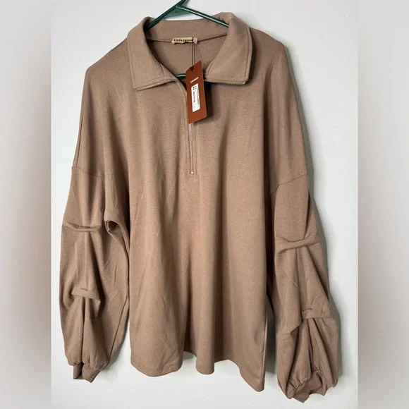 Unixseque Women's Tan Sweater Size Large Pleated Sleeves Zippered Front