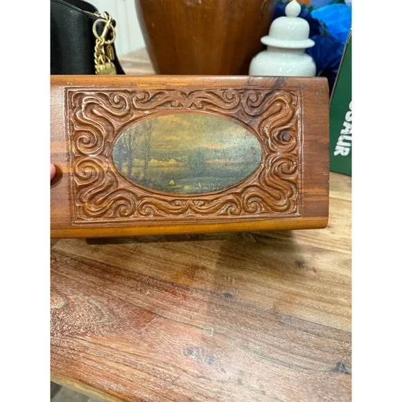 MCM Cedar‎ Wood Trinket Box, Decorative Landscape Lid, Keepsake Chest