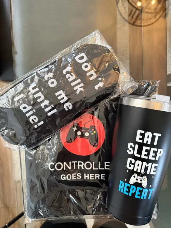 Gaming Tumbler, Socks & Pouch Bundle - Black
