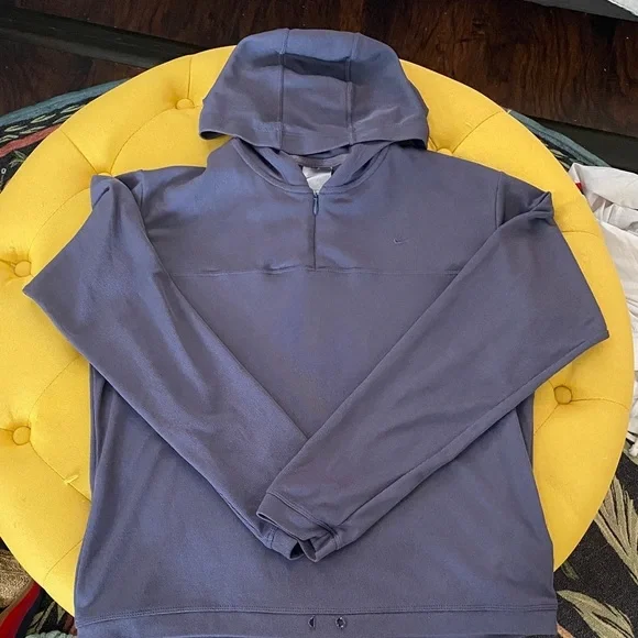 Nike Women's Purple Hoodie Size Small