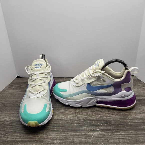 Nike Air Max 270 React Women's Size 7 White Gradient Shift Shoes Sneakers