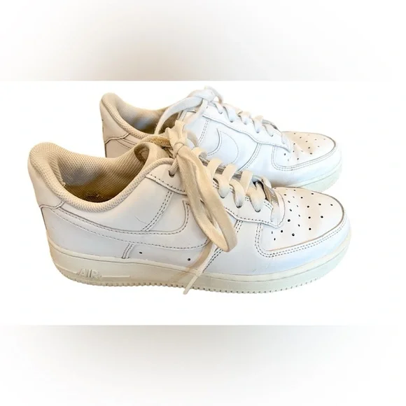 Nike Women’s Air Force 1 Sneaker Shoe Low White Size 7.5‎ DD8959-100