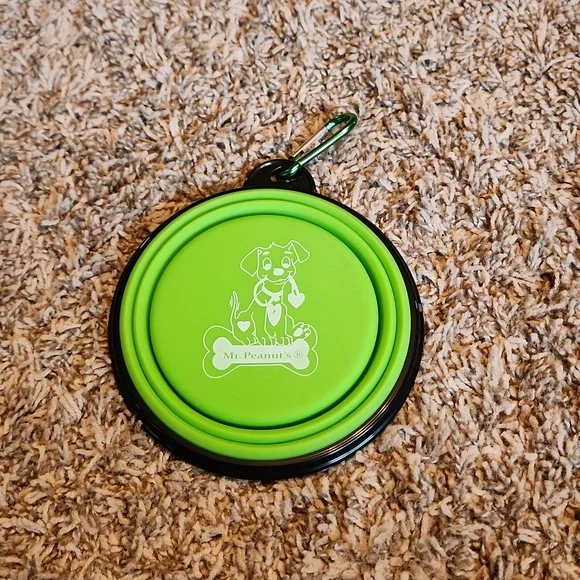 Mr. Peanuts Collapsible Pet Bowl