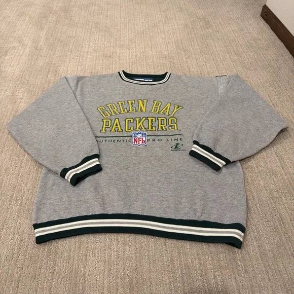 Vintage NFL Authentic Pro Line Logo Athletic Green Bay Packers Sweatshirt