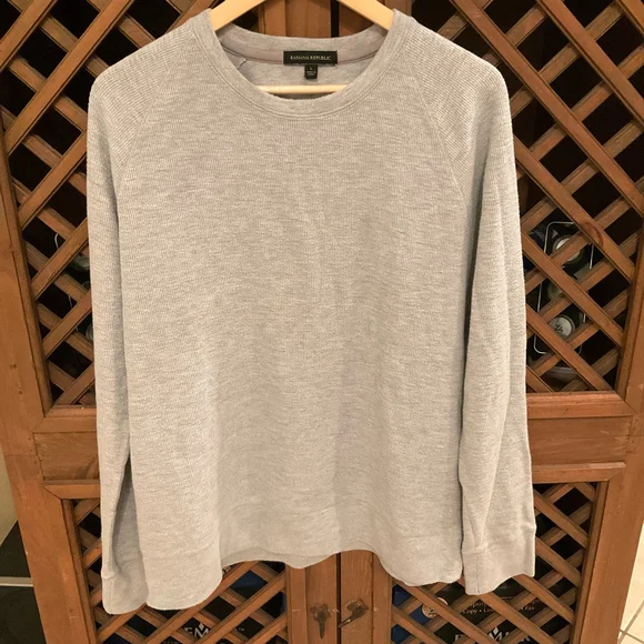 Banana Republic Minimalist Classic Thermal Men’s Large Crewneck