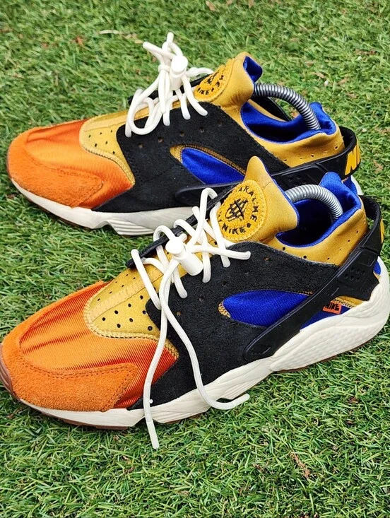 Nike Air Huarache ACG - Womens Sneakers - SIZE 10.5