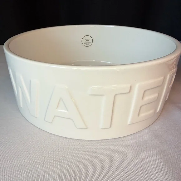 Park Life Design White Ceramic Classic Pet “Water”Bowl Large