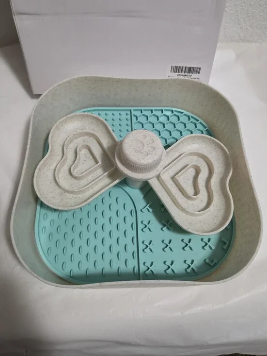 Slow Feeder Dog Bowl With Lick Mat