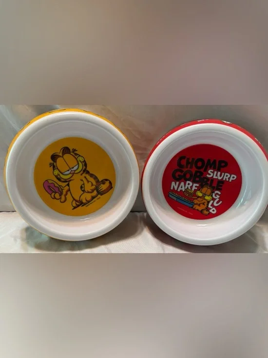 Garfield Plastic Dog Bowls