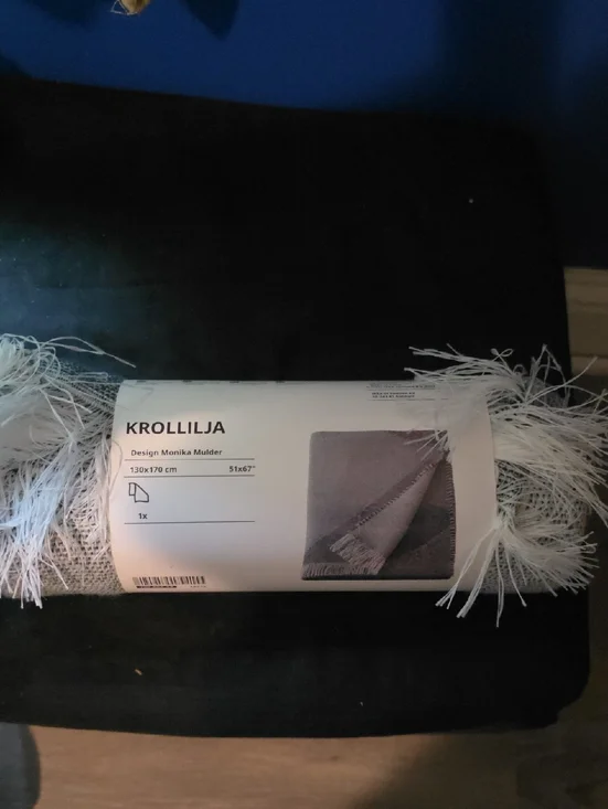 IKEA KROLLILJA Fringe Throw Blanket in Light Gray and White