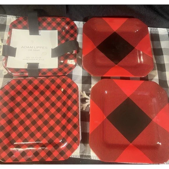 NWT Adam Lippes Set of Four Appetizer Plates RED AND BLACK‎ (2259-2260)