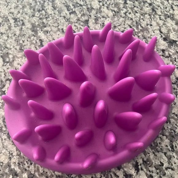 Puzzle Feeding Dish for Dogs and Cats