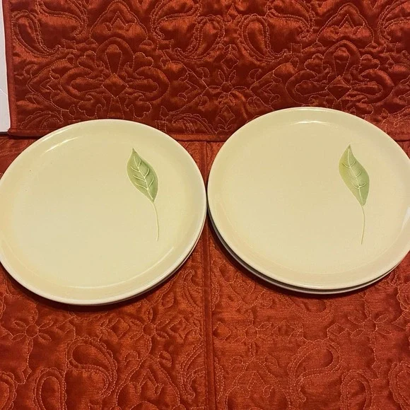 Royal Doulton Bay Leaves Leaf Set of 4 Salad Plates Total Of‎ 10 Available 8.5