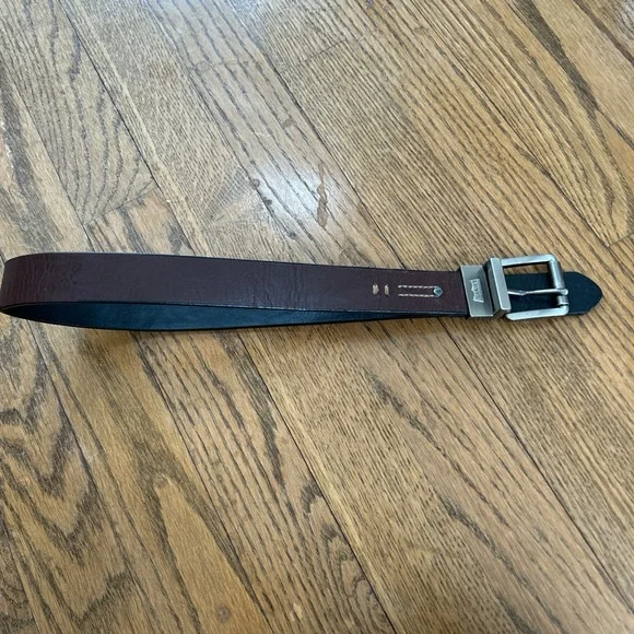 Levi’s Little boys brown belt with silver buckle #buckle Size small (22-24in)