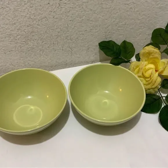 2 IKEA Sweden Glossy Lime Green Soup Salad Bowl 6.5” B6